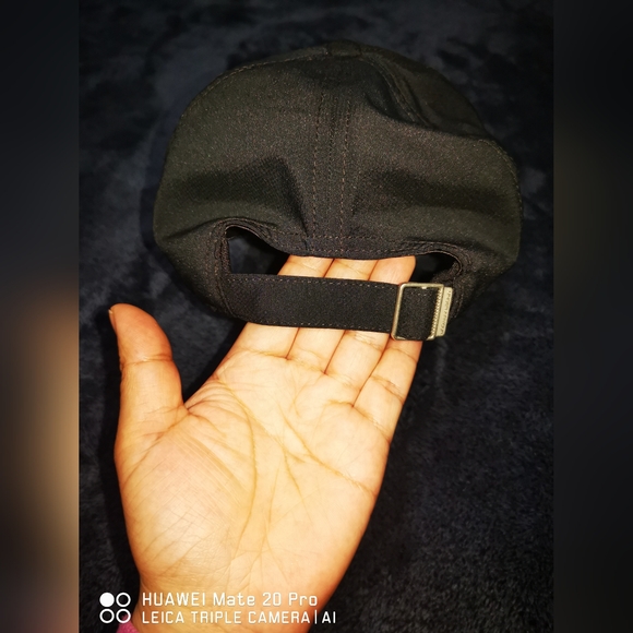 Cap 🧢 - Picture 2 of 5